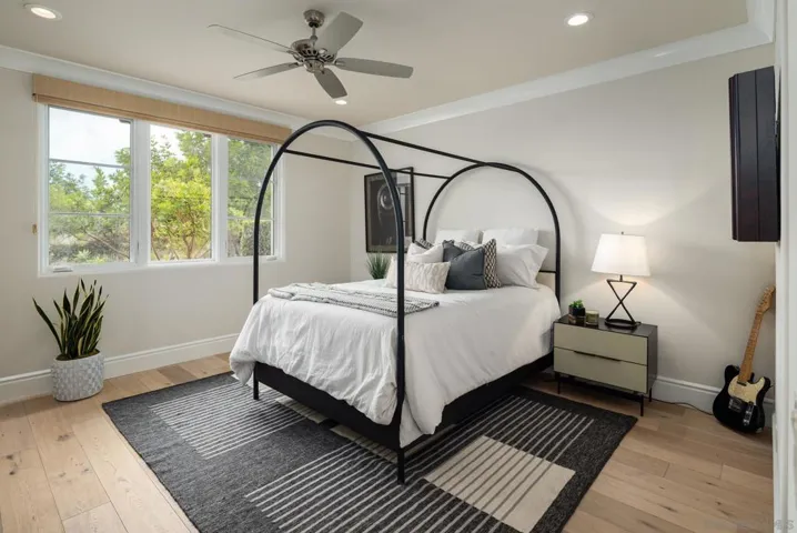14830 Encendido, San Diego, California 92127