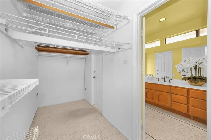 Large Walk-in closet (two doors)