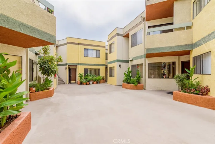 1142 Stanley Avenue 22, Glendale, California 91206