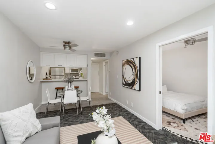 950 N Kings Road 225, West Hollywood, California 90069