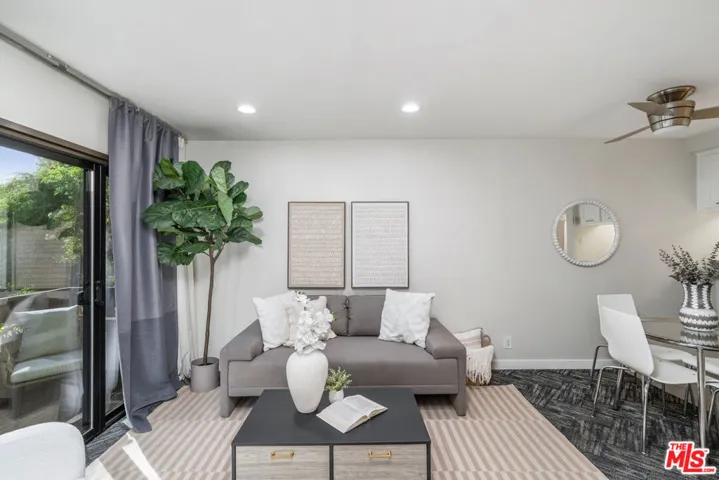 950 N Kings Road 225, West Hollywood, California 90069