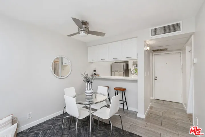 950 N Kings Road 225, West Hollywood, California 90069