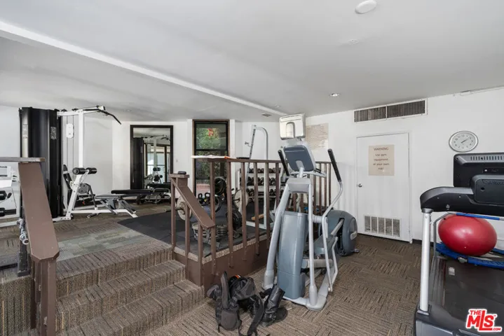 950 N Kings Road 225, West Hollywood, California 90069