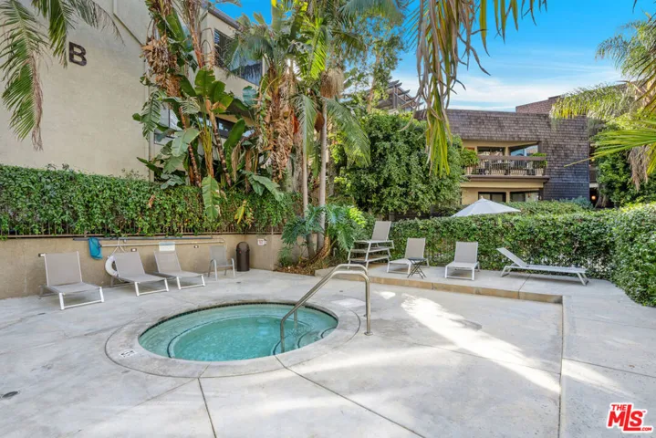 950 N Kings Road 225, West Hollywood, California 90069