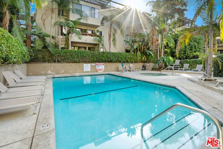 950 N Kings Road 225, West Hollywood, California 90069