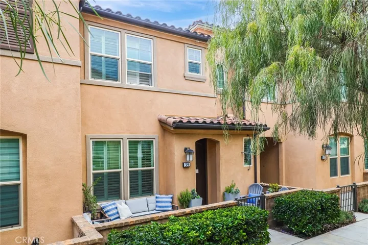 39 Savannah, Lake Forest, California 92630