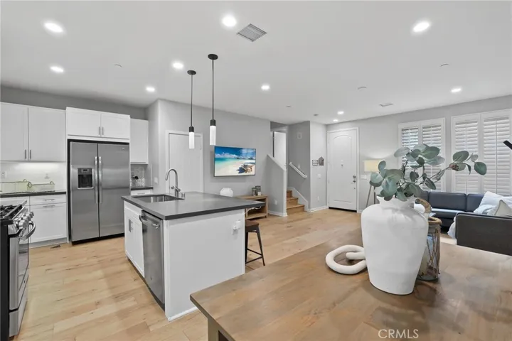 39 Savannah, Lake Forest, California 92630