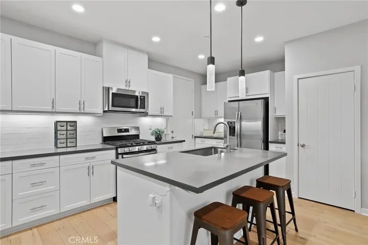 39 Savannah, Lake Forest, California 92630