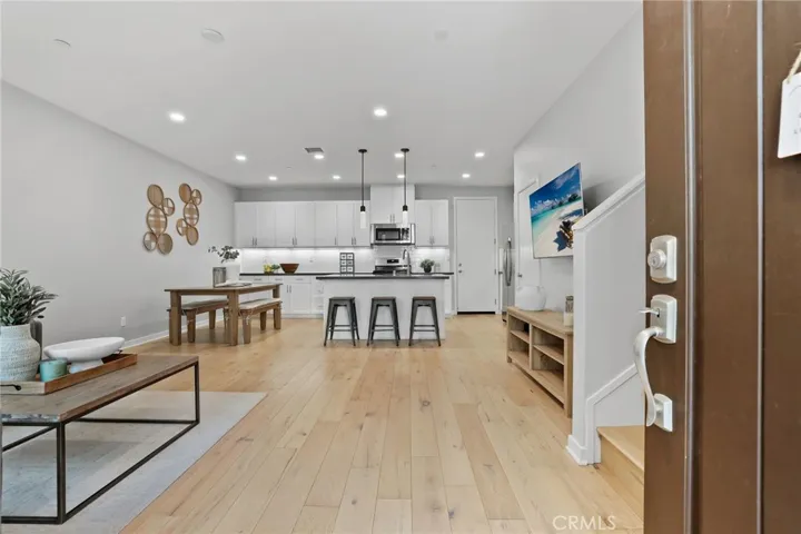 39 Savannah, Lake Forest, California 92630