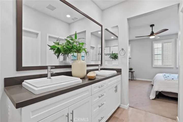 39 Savannah, Lake Forest, California 92630