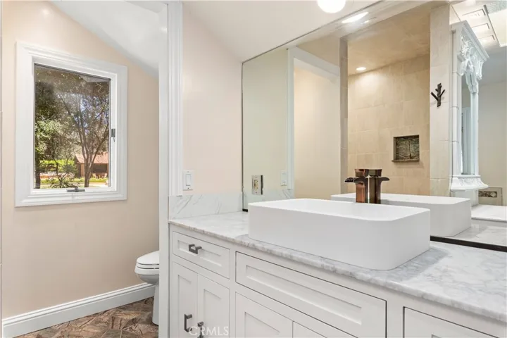 1820 Westlake Drive, Kelseyville, California 95451