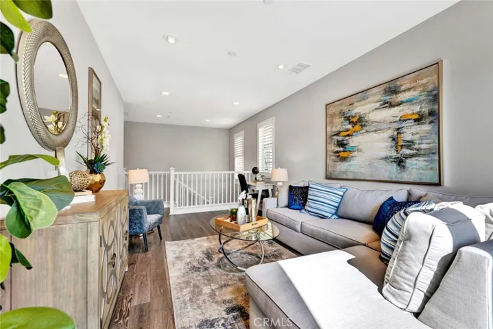 2009 Picasso, Santa Ana, California 92704