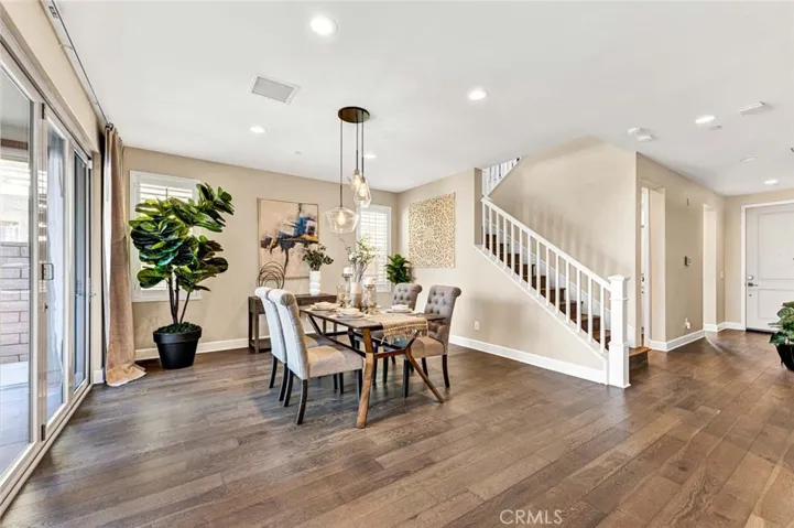 2009 Picasso, Santa Ana, California 92704