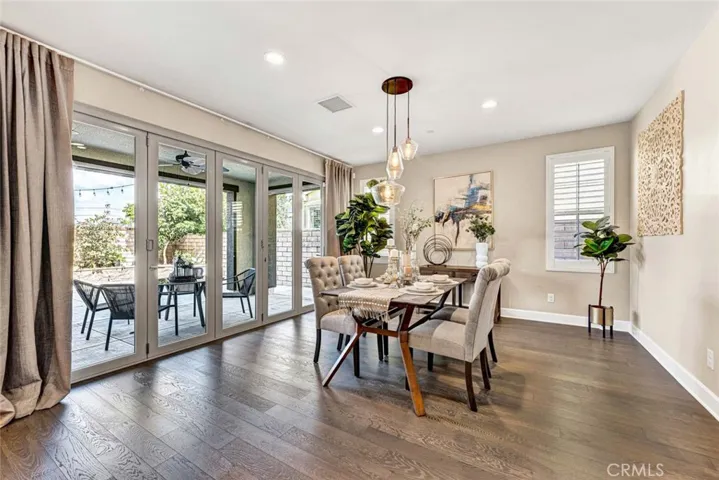 2009 Picasso, Santa Ana, California 92704