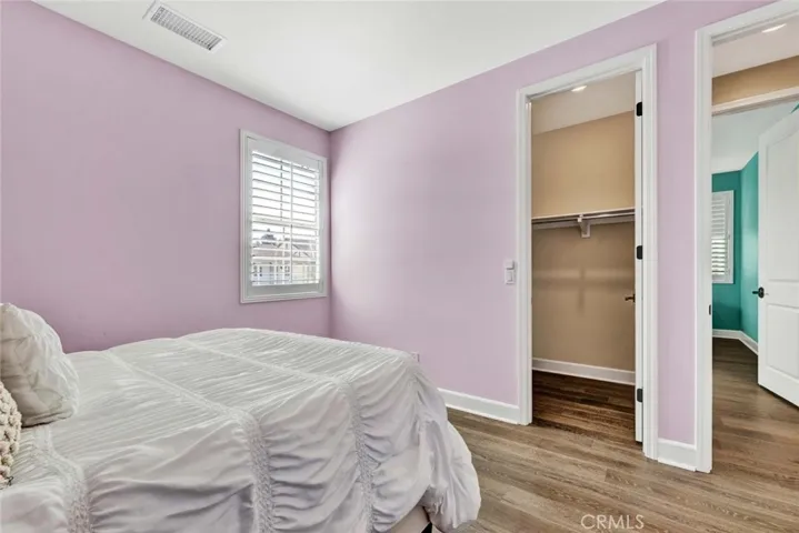 2009 Picasso, Santa Ana, California 92704