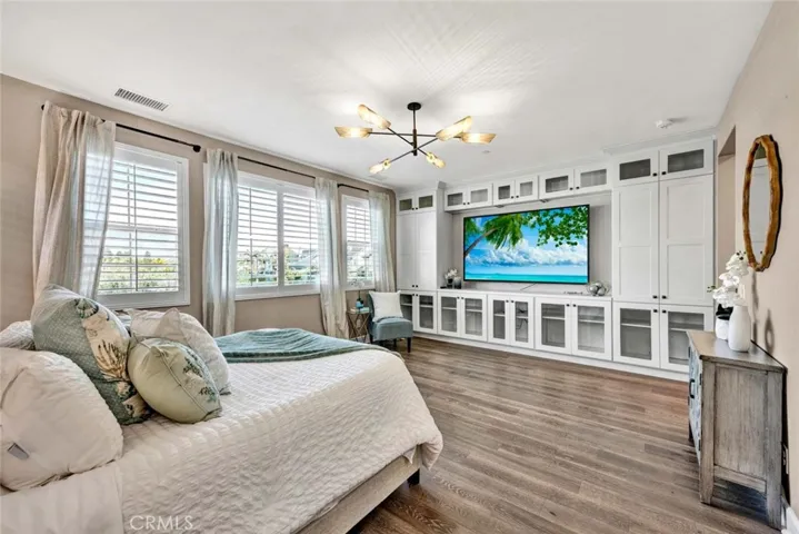 2009 Picasso, Santa Ana, California 92704