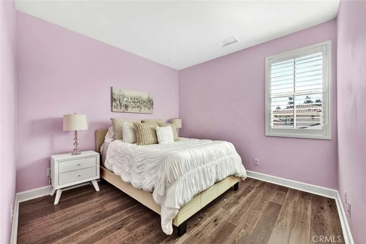 2009 Picasso, Santa Ana, California 92704