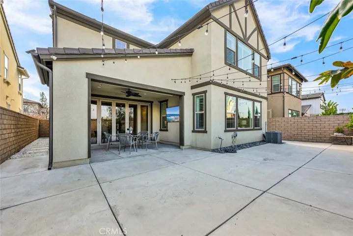 2009 Picasso, Santa Ana, California 92704
