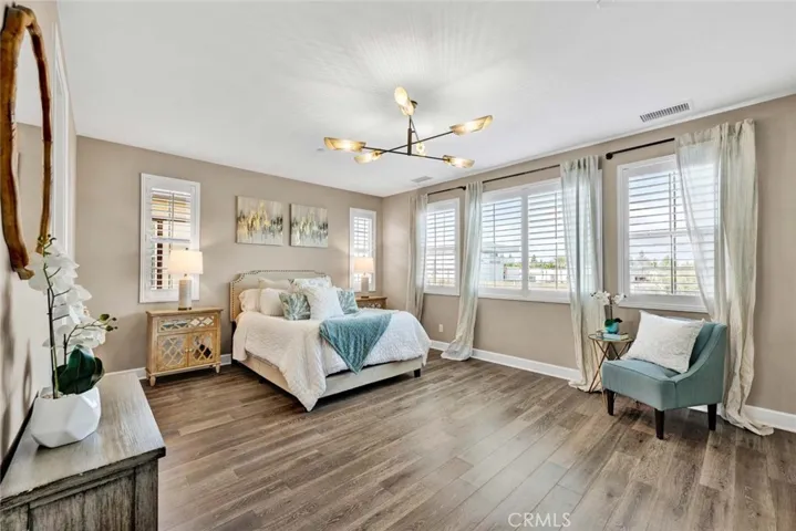 2009 Picasso, Santa Ana, California 92704
