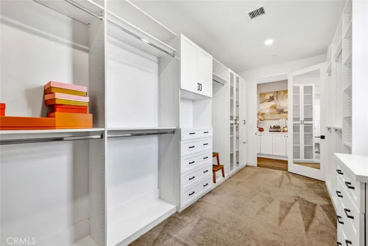 2009 Picasso, Santa Ana, California 92704