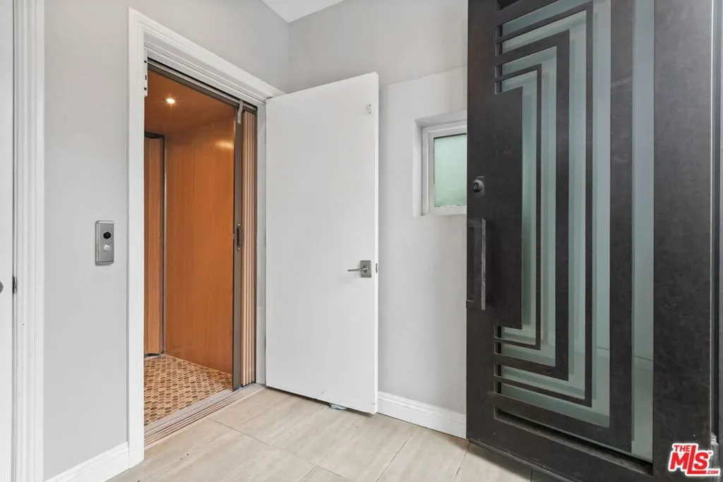 436 Levering Avenue, Los Angeles, California 90024 home-pic-8