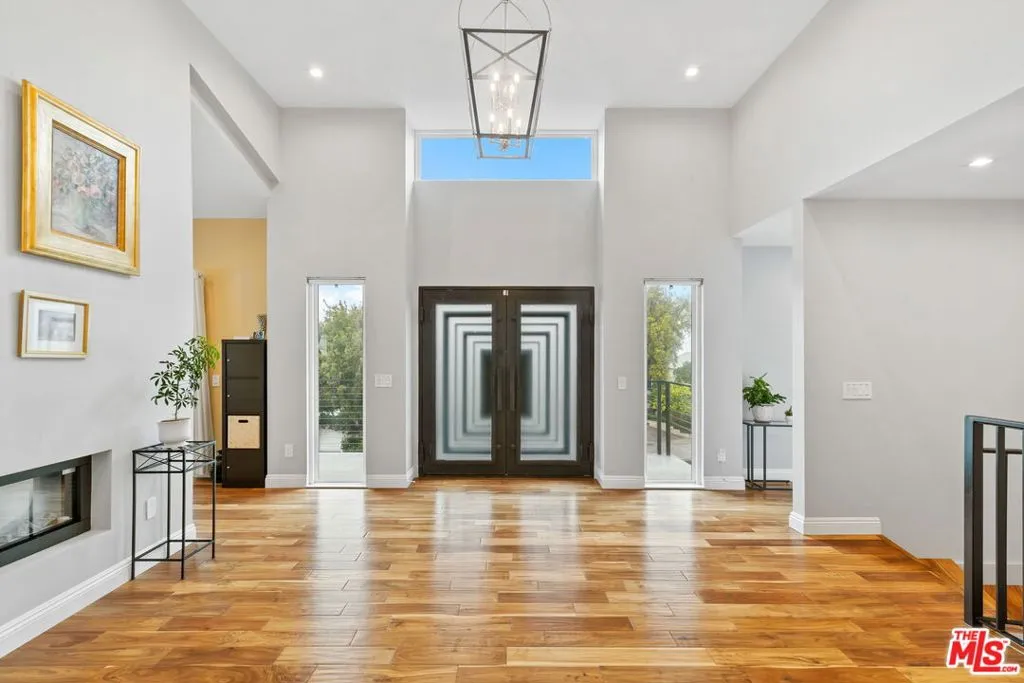 436 Levering Avenue, Los Angeles, California 90024 home-pic-12