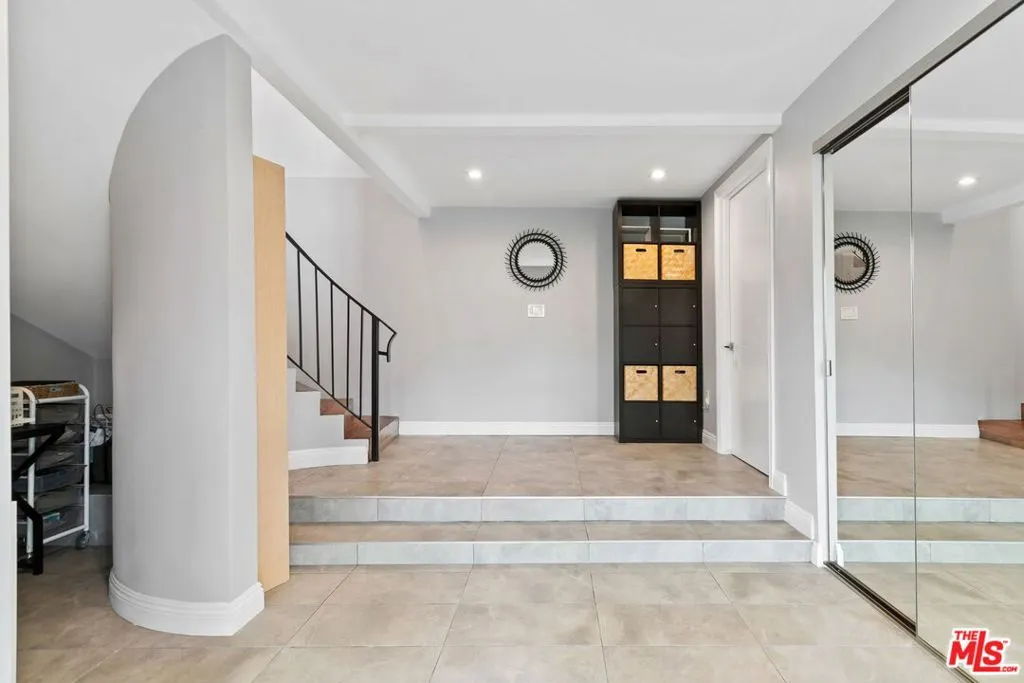 436 Levering Avenue, Los Angeles, California 90024 home-pic-53
