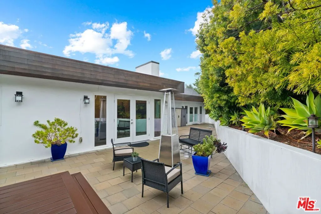 436 Levering Avenue, Los Angeles, California 90024 home-pic-65