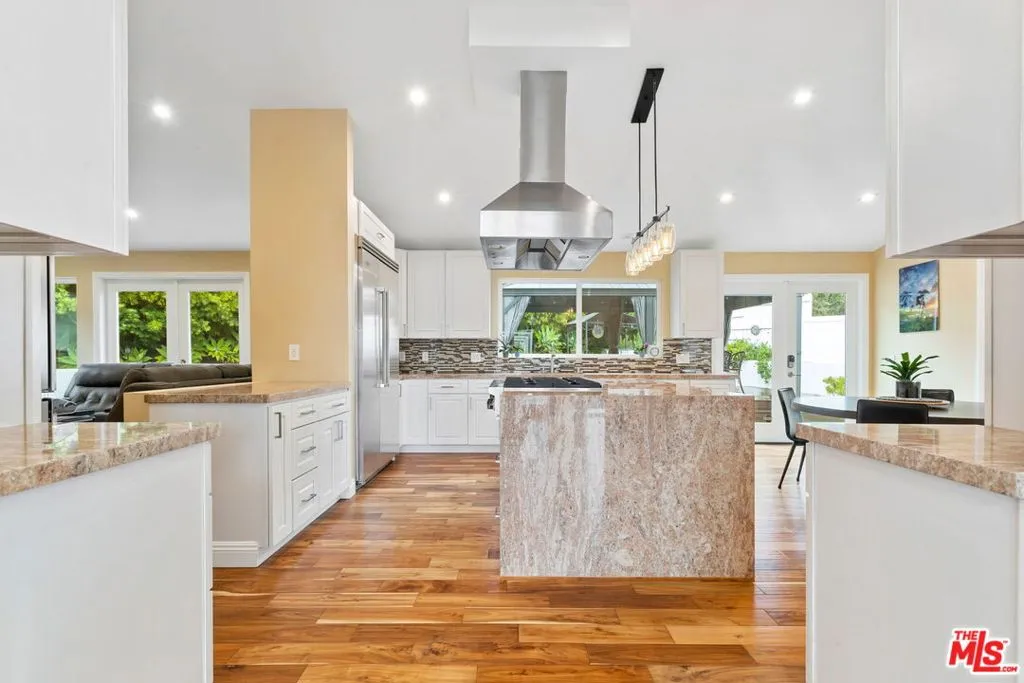436 Levering Avenue, Los Angeles, California 90024 home-pic-23