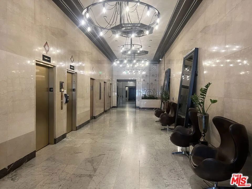 460 S Spring Street 1208, Los Angeles, California 90013 home-pic-1