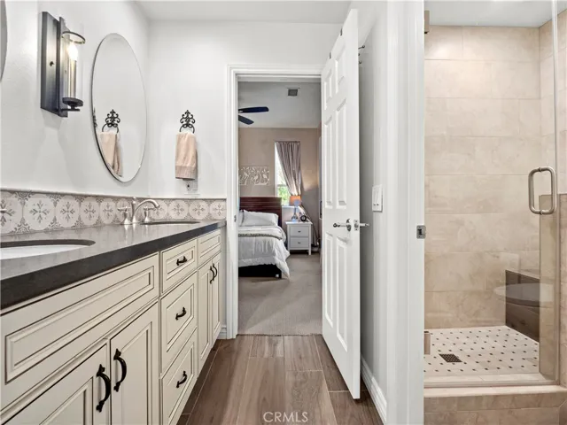 26913 Pinehurst Drive 18, Valencia, California 91355