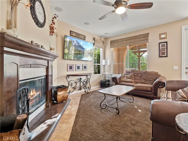 26913 Pinehurst Drive 18, Valencia, California 91355