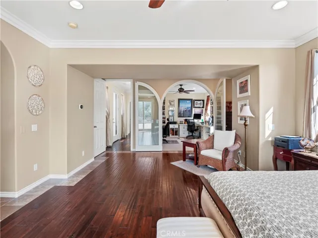 26913 Pinehurst Drive 18, Valencia, California 91355