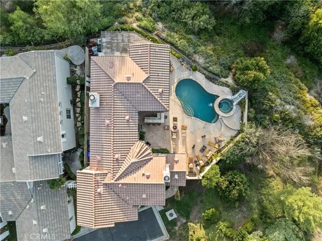 26913 Pinehurst Drive 18, Valencia, California 91355