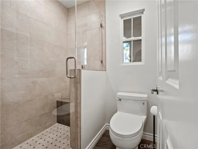 26913 Pinehurst Drive 18, Valencia, California 91355