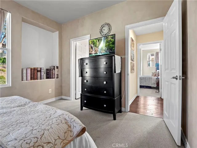 26913 Pinehurst Drive 18, Valencia, California 91355