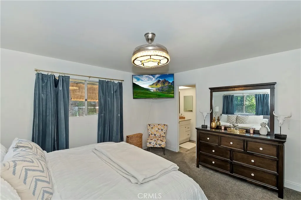 28597 Wabash Drive, Lake Arrowhead, California 92352 home-pic-17