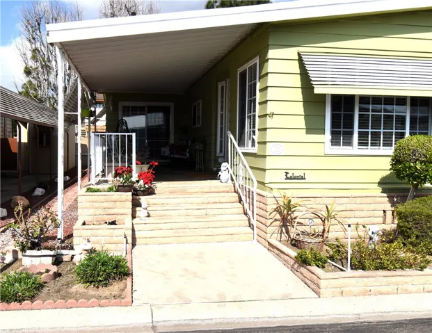 6741 Lincoln Avenue 28, Buena Park, California 90620