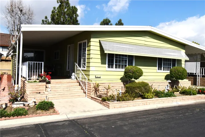 6741 Lincoln Avenue 28, Buena Park, California 90620