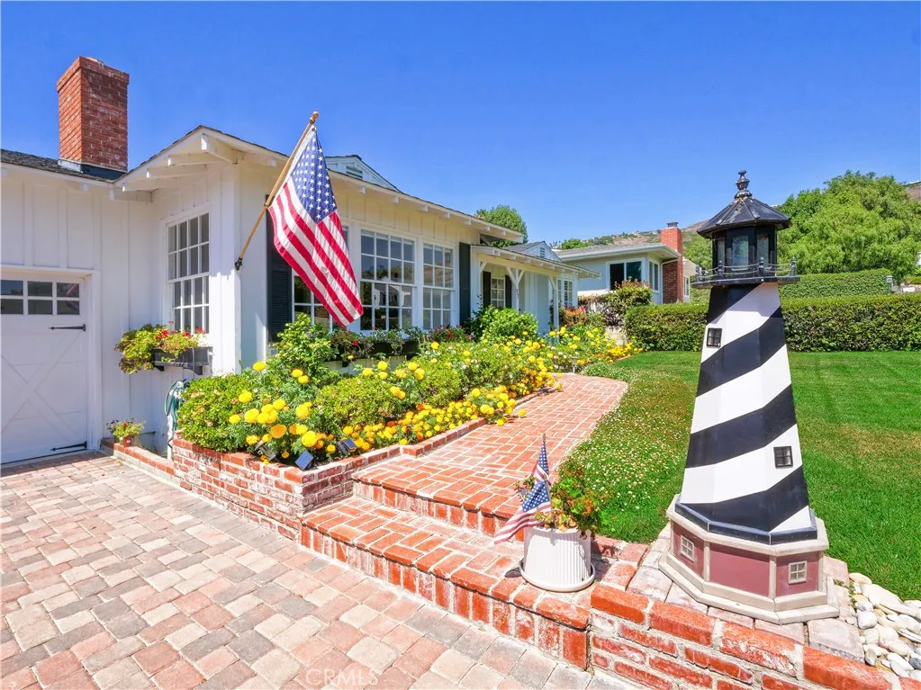 17 Barkentine Road, Rancho Palos Verdes, California 90275 home-pic-2