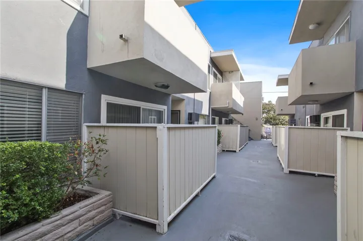 1226 N Fuller Avenue, West Hollywood, California 90046