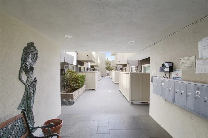 1226 N Fuller Avenue, West Hollywood, California 90046