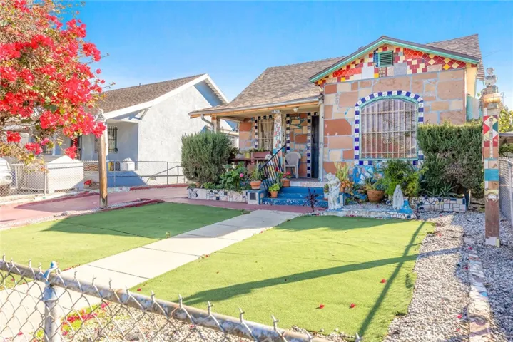 1606 E 52nd Street, Los Angeles, California 90011