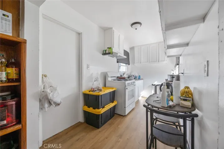 1606 E 52nd Street, Los Angeles, California 90011