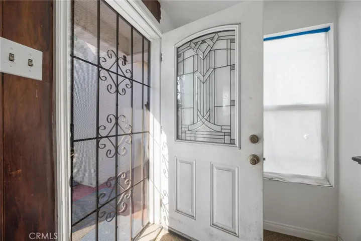 1606 E 52nd Street, Los Angeles, California 90011