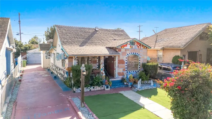 1606 E 52nd Street, Los Angeles, California 90011