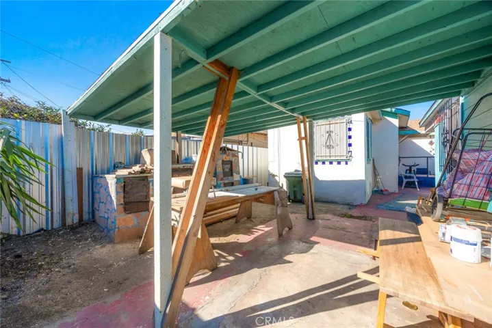 1606 E 52nd Street, Los Angeles, California 90011