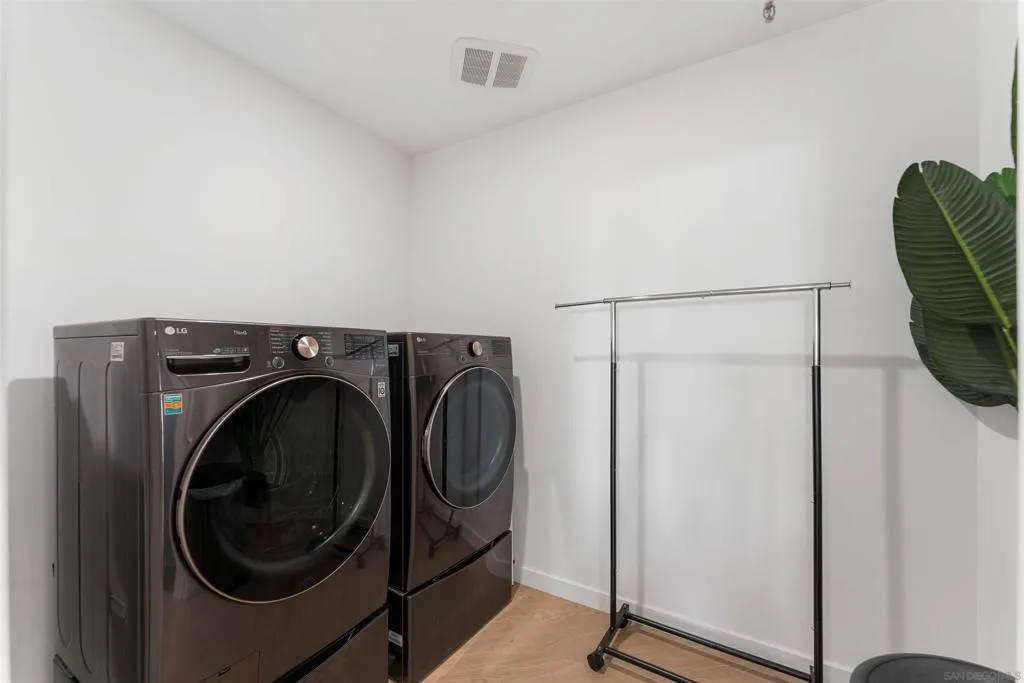 700 Front St 1102, San Diego, California 92101 home-pic-24