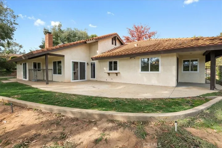 2245 Via Rancheros, Fallbrook, California 92028