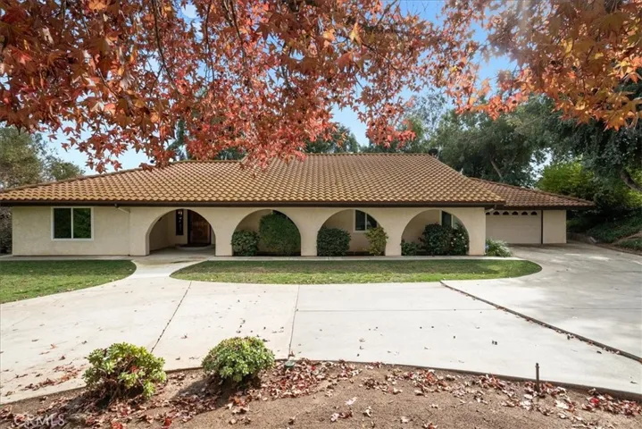 2245 Via Rancheros, Fallbrook, California 92028